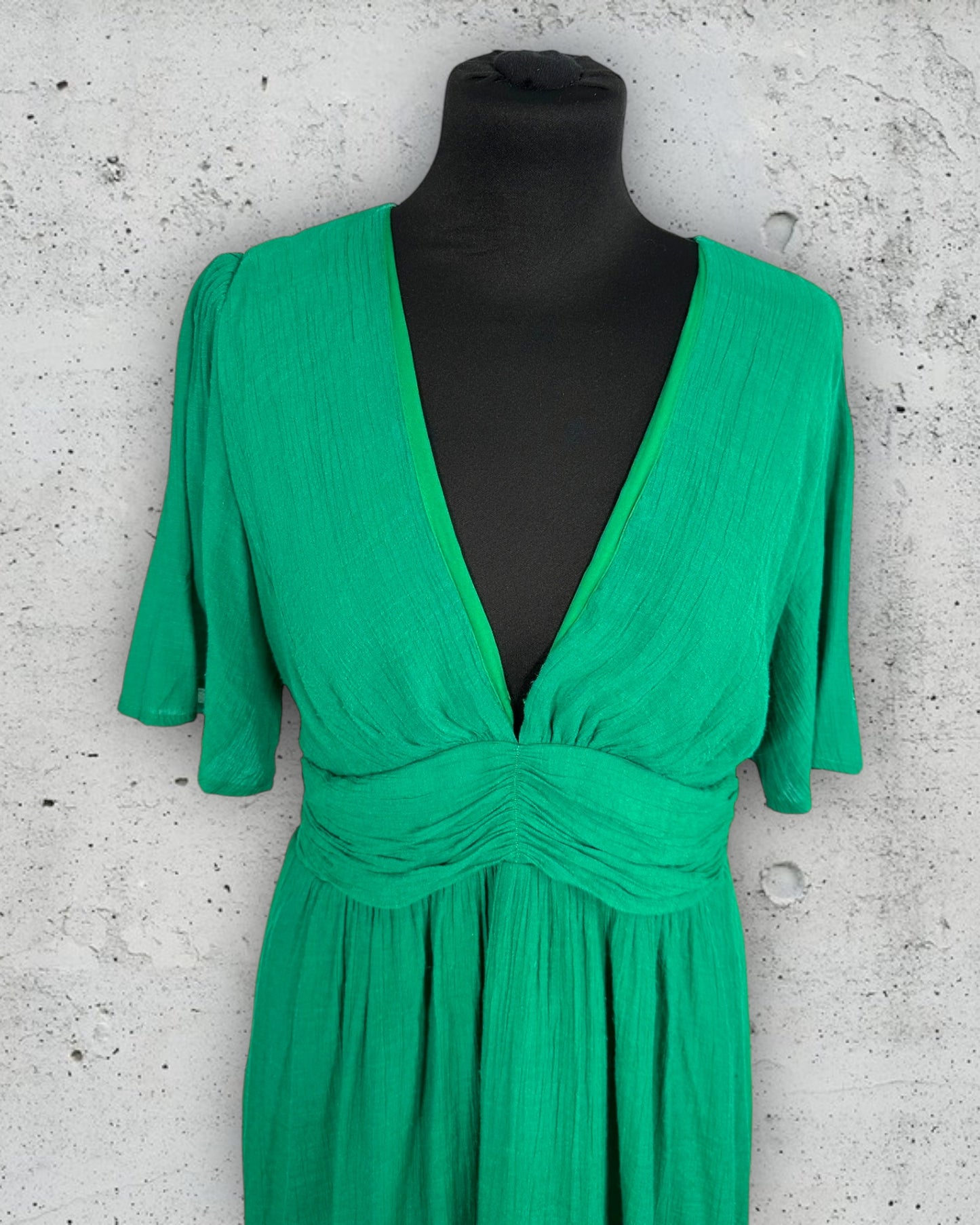 Robe Y'coo ( M / 38 / 10 )