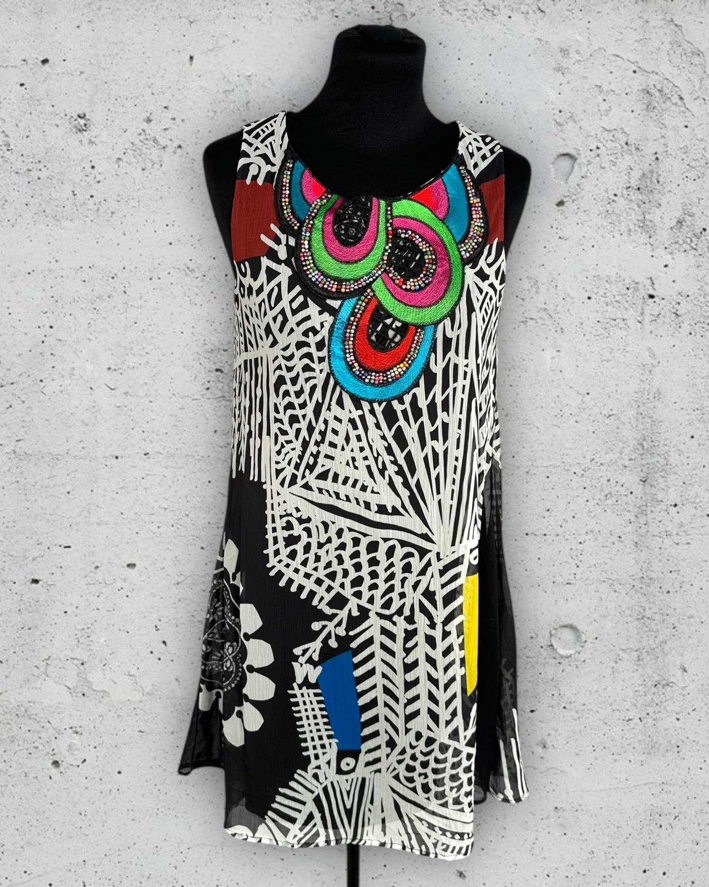 Robe Desigual ( M / 38 / 10 )