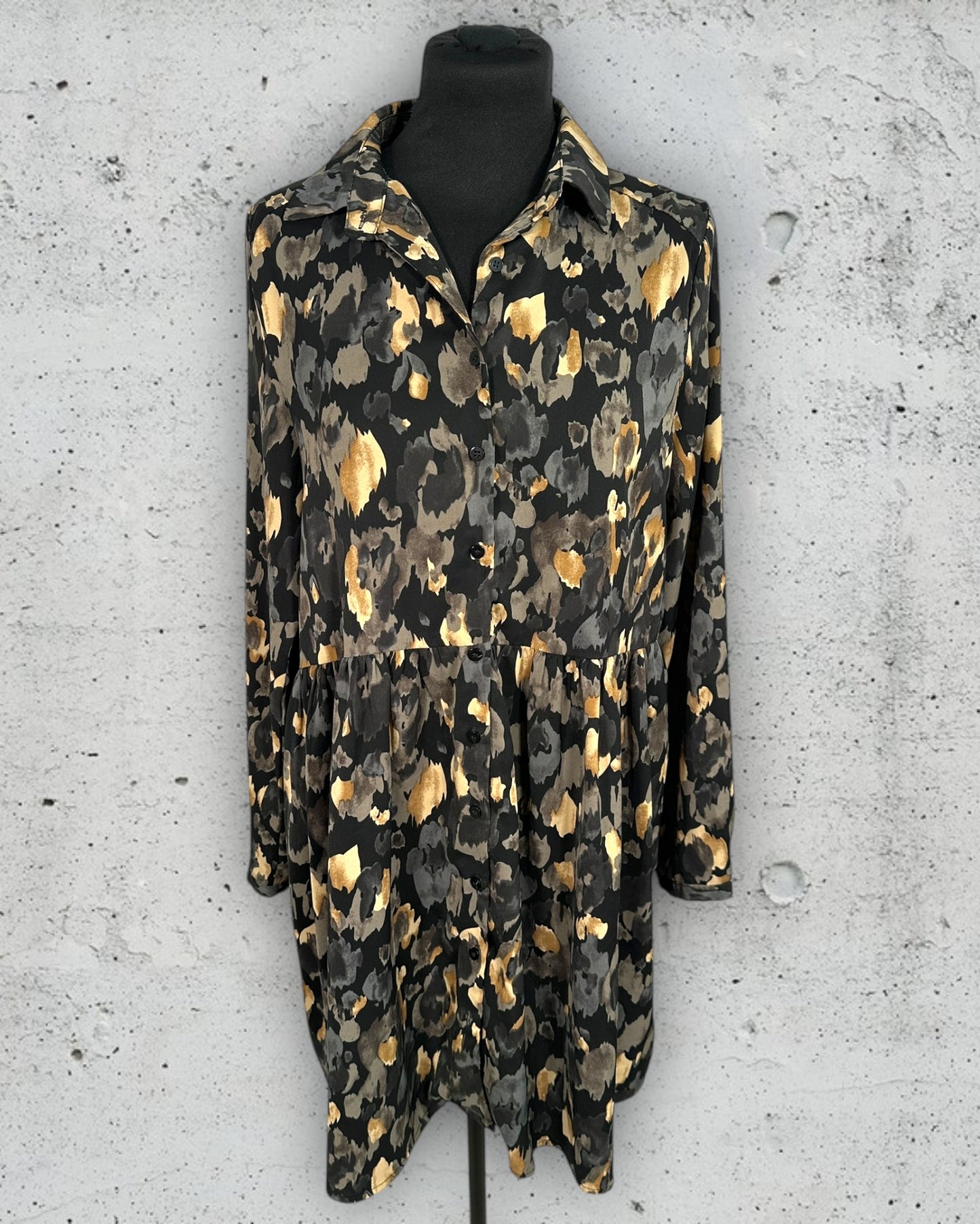 Robe Chemise Emma & Ella ( S / 36 / 8 ) ( M / 38 / 10 )