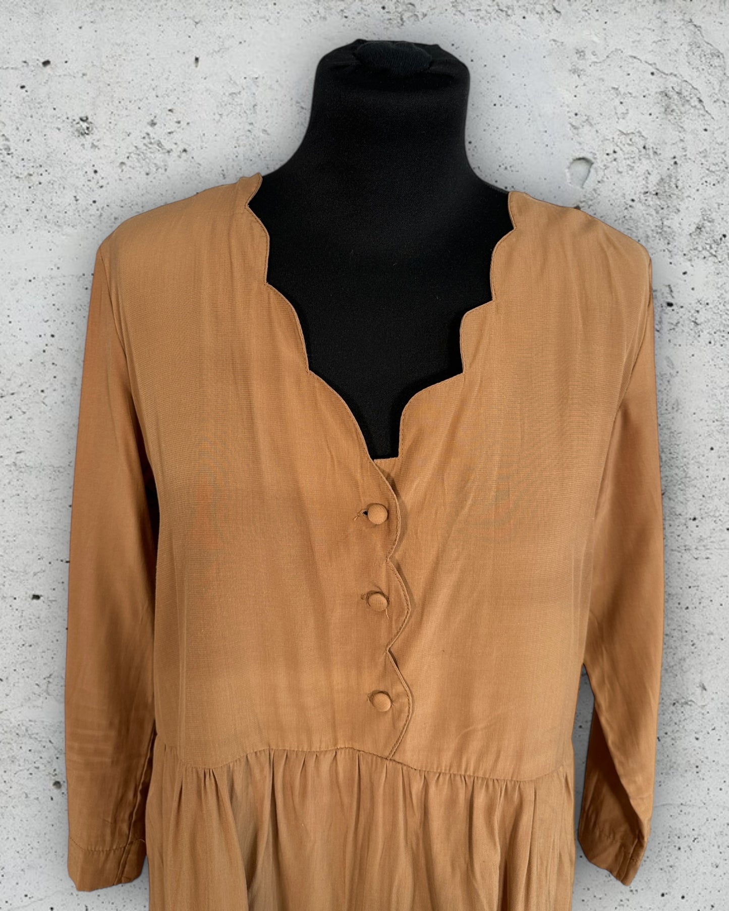 Robe Season ( M / 38 / 10 - L / 40 / 12 )