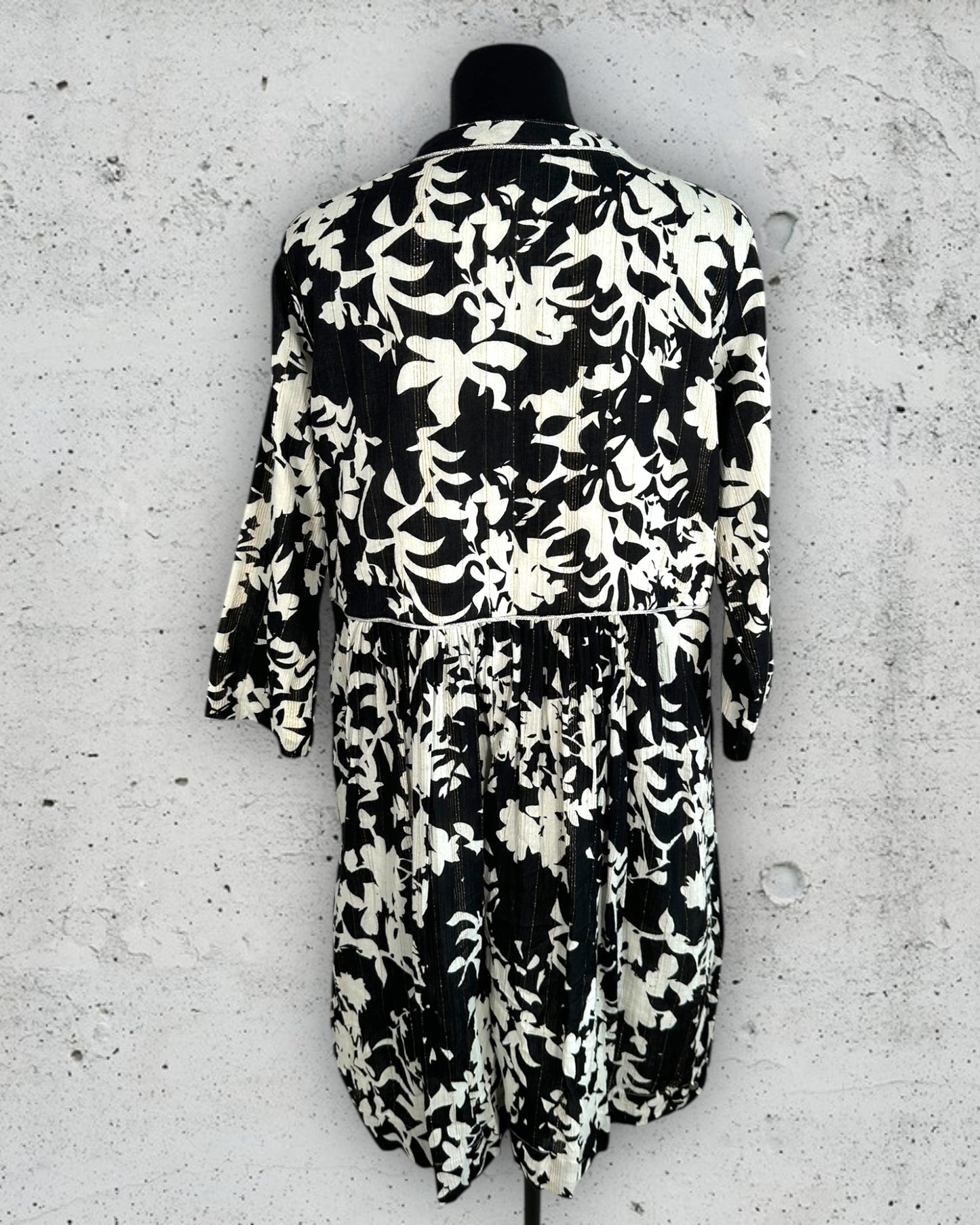 Robe Trend ( L / 40 / 12 )