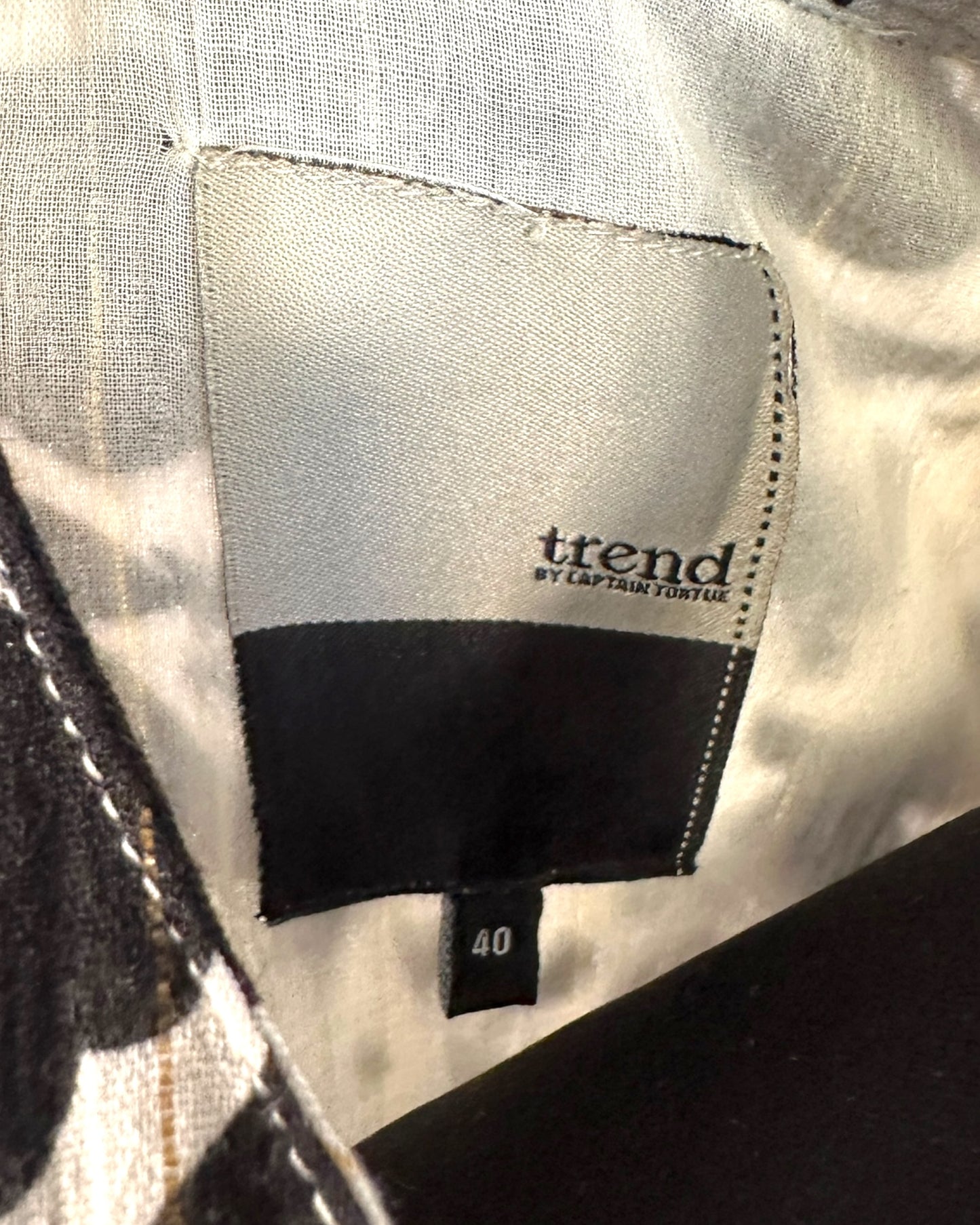 Robe Trend ( L / 40 / 12 )