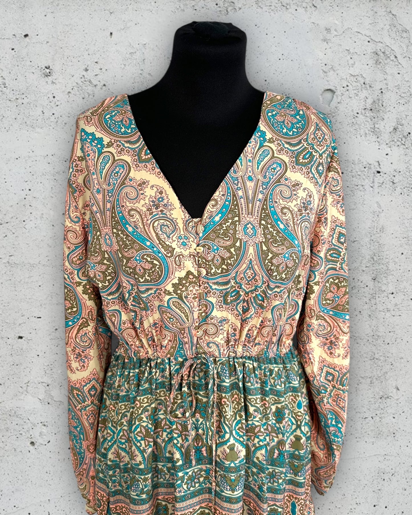 Robe Joli & Jolly ( XL / 42 / 14 )