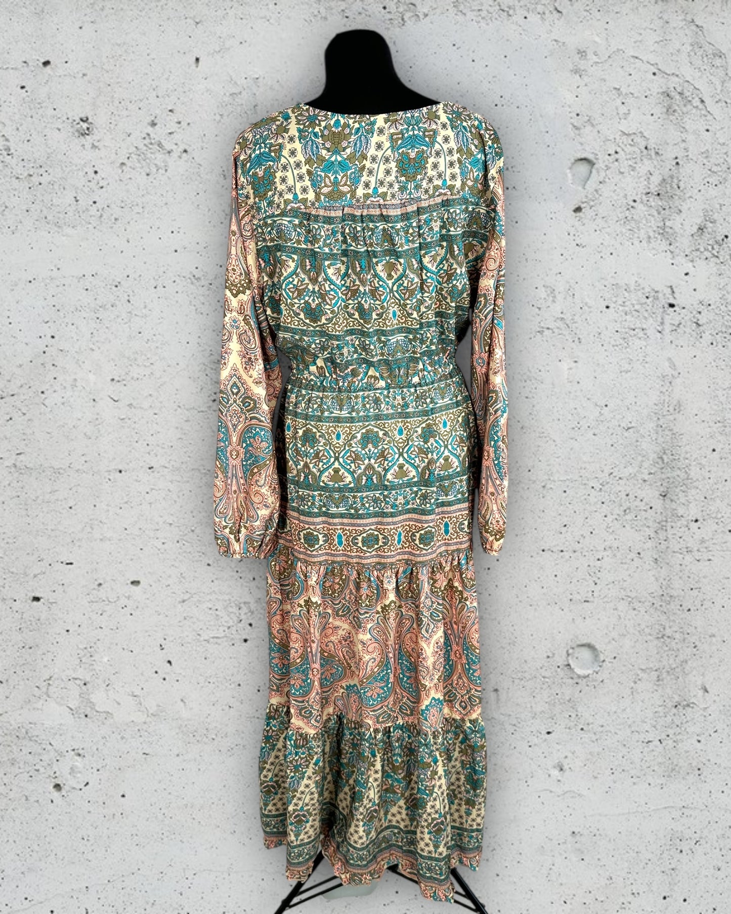 Robe Joli & Jolly ( XL / 42 / 14 )