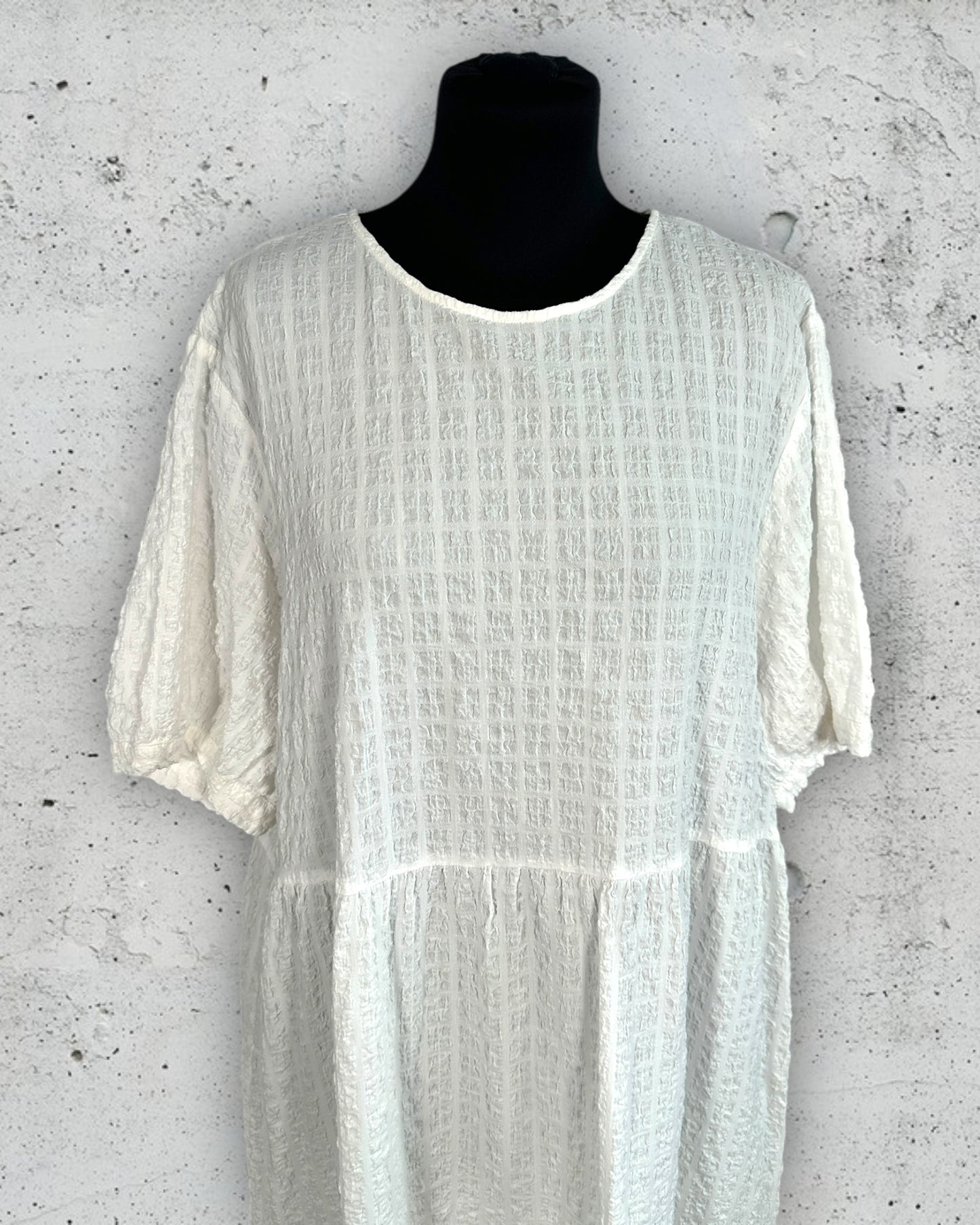 Robe Monpkl ( L / 40 / 12 )