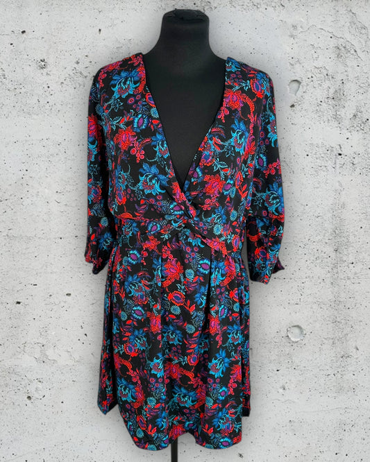 Robe Season ( M / 38 / 10 )