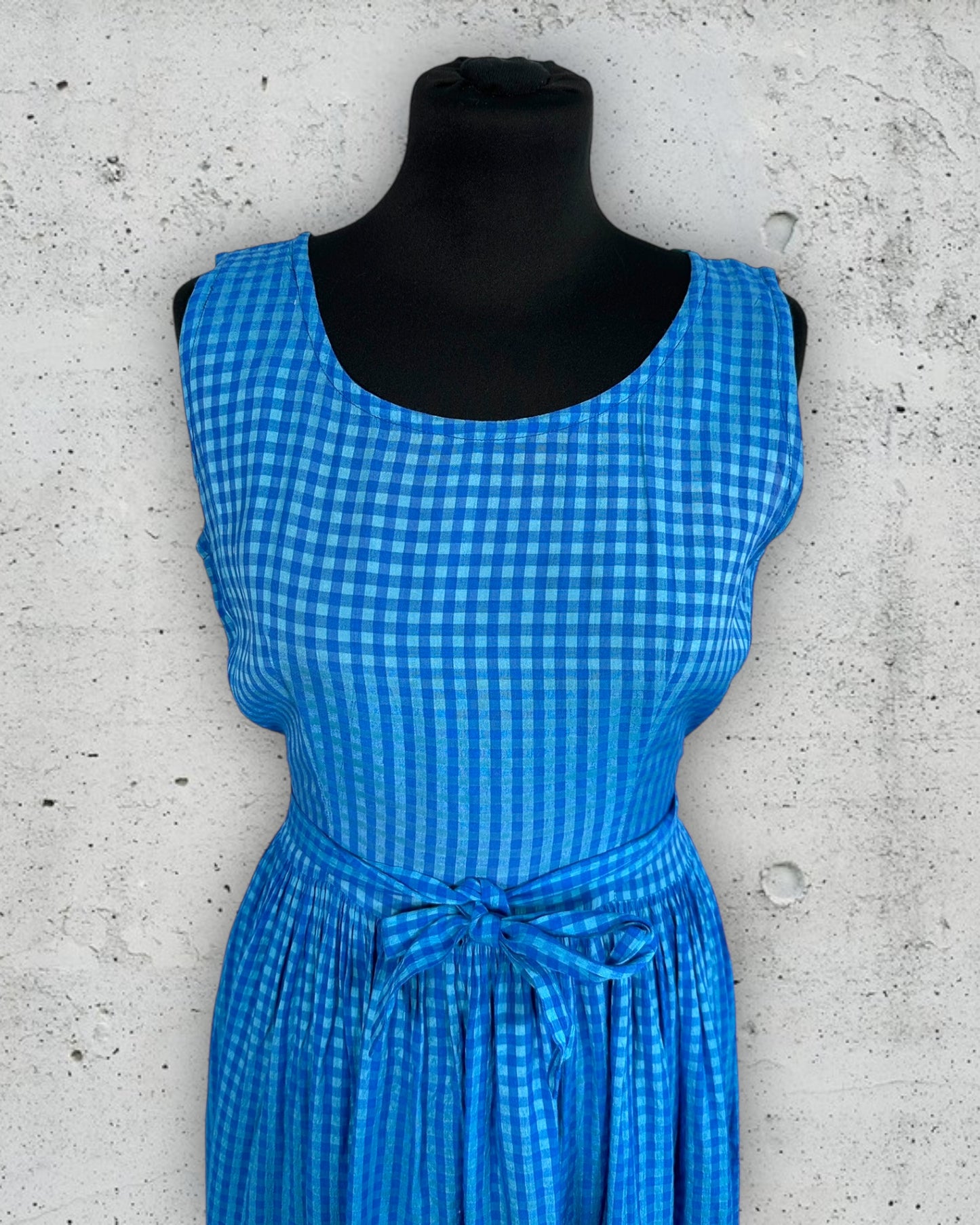 Robe Christie de LaRue ( S / 36 / 8 - M / 38 / 10 )