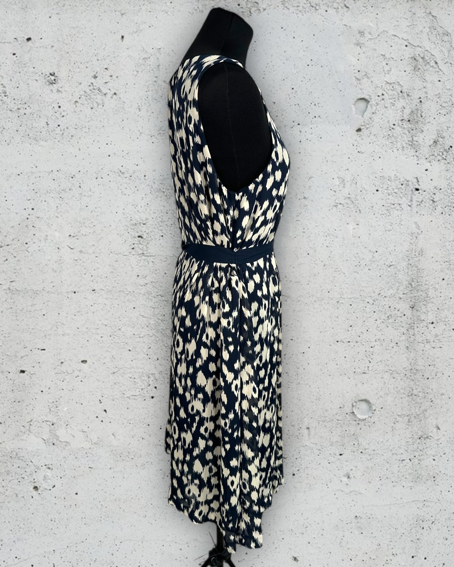 Robe Gap ( XL / 42 / 14 )