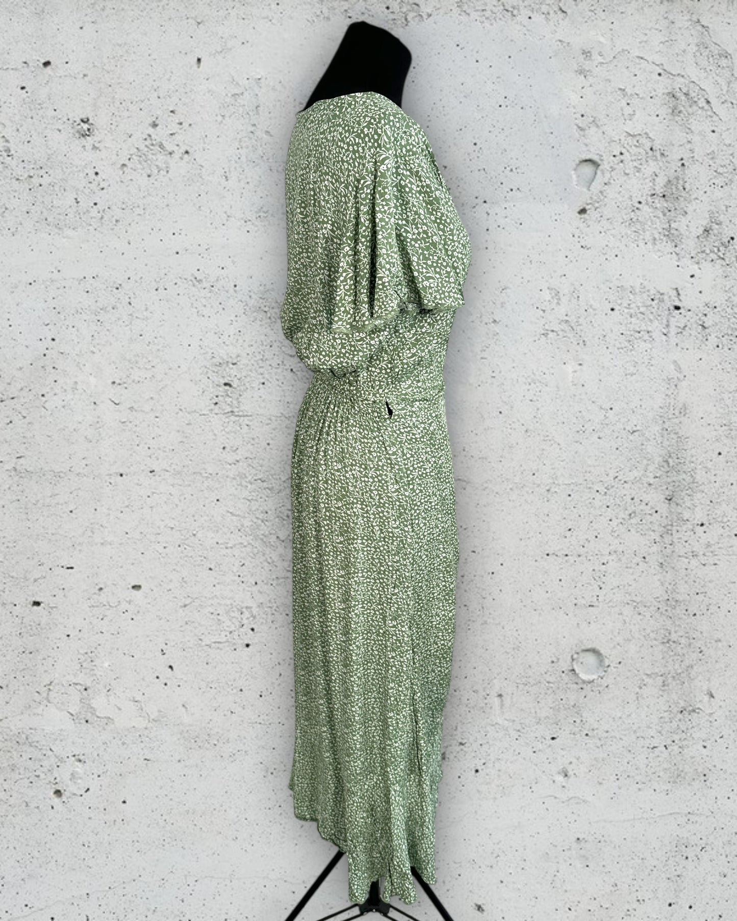 Robe Portefeuille Boutique Parisienne ( Taille Unique )