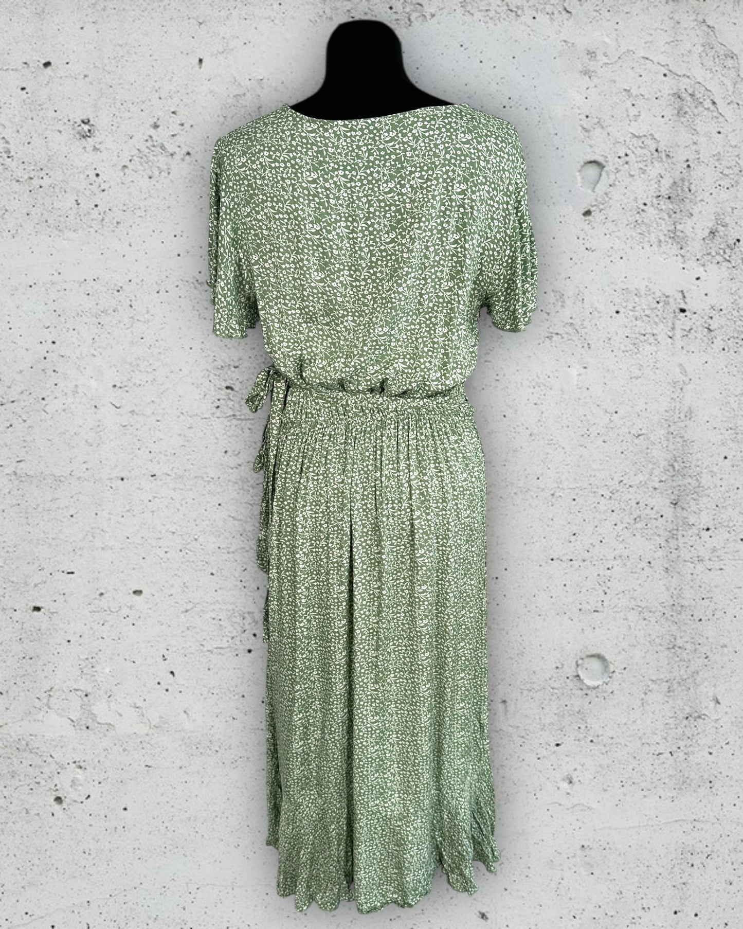 Robe Portefeuille Boutique Parisienne ( Taille Unique )