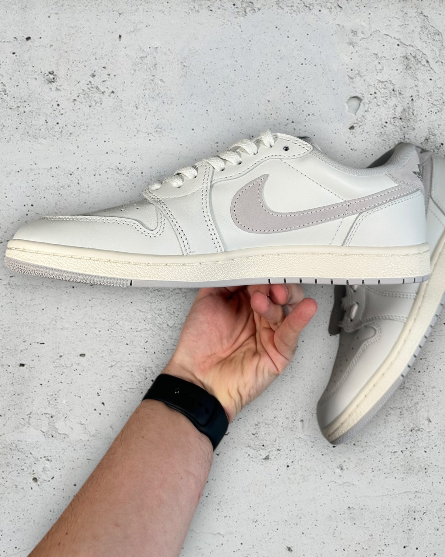 Air Jordan 1 Low ‘85 Neutral Grey ( US 11 / EU 45 )