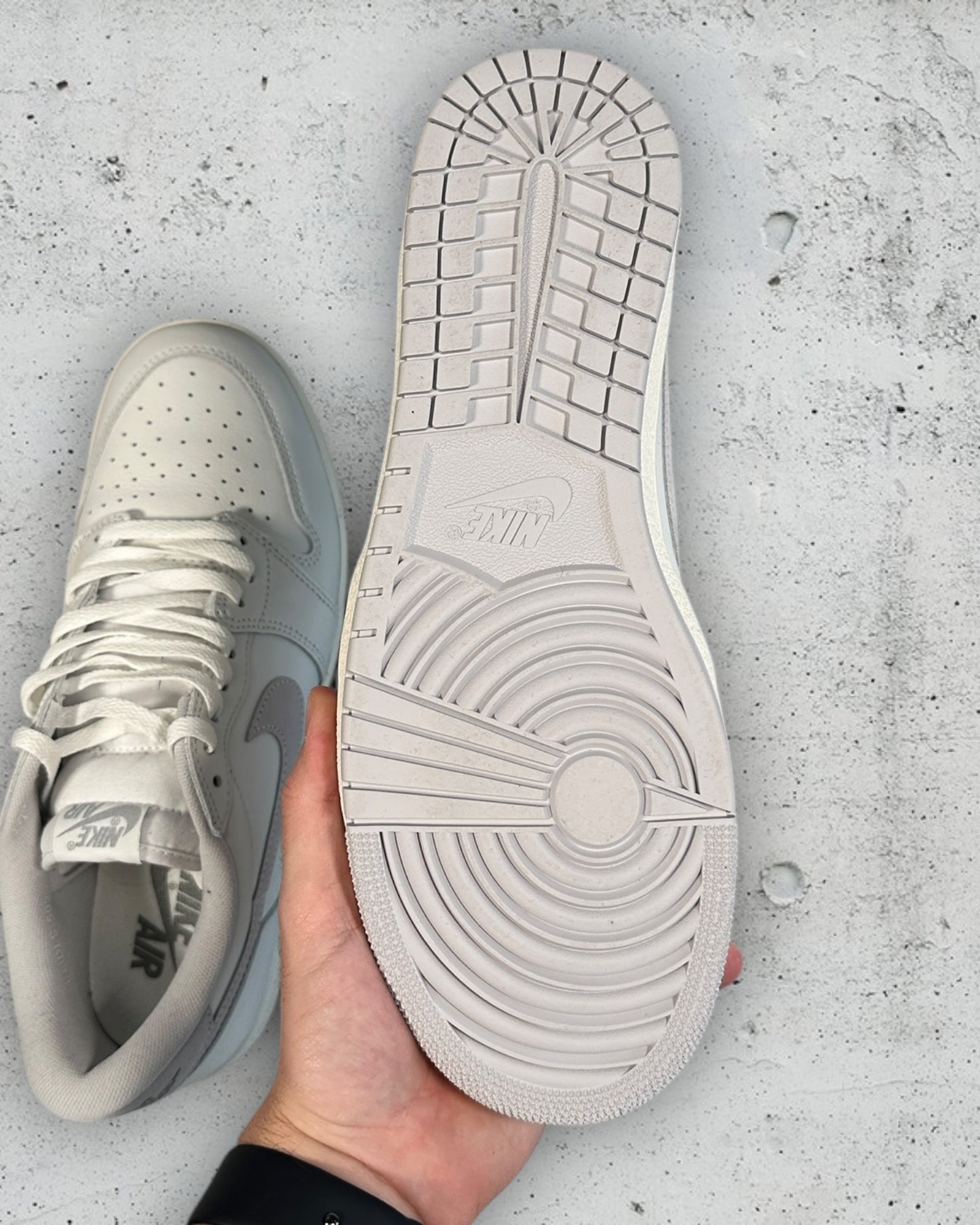 Air Jordan 1 Low ‘85 Neutral Grey ( US 11 / EU 45 )