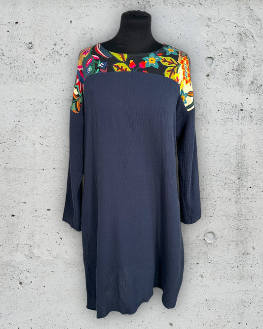 Robe Quintessence (M / 38 / 10)