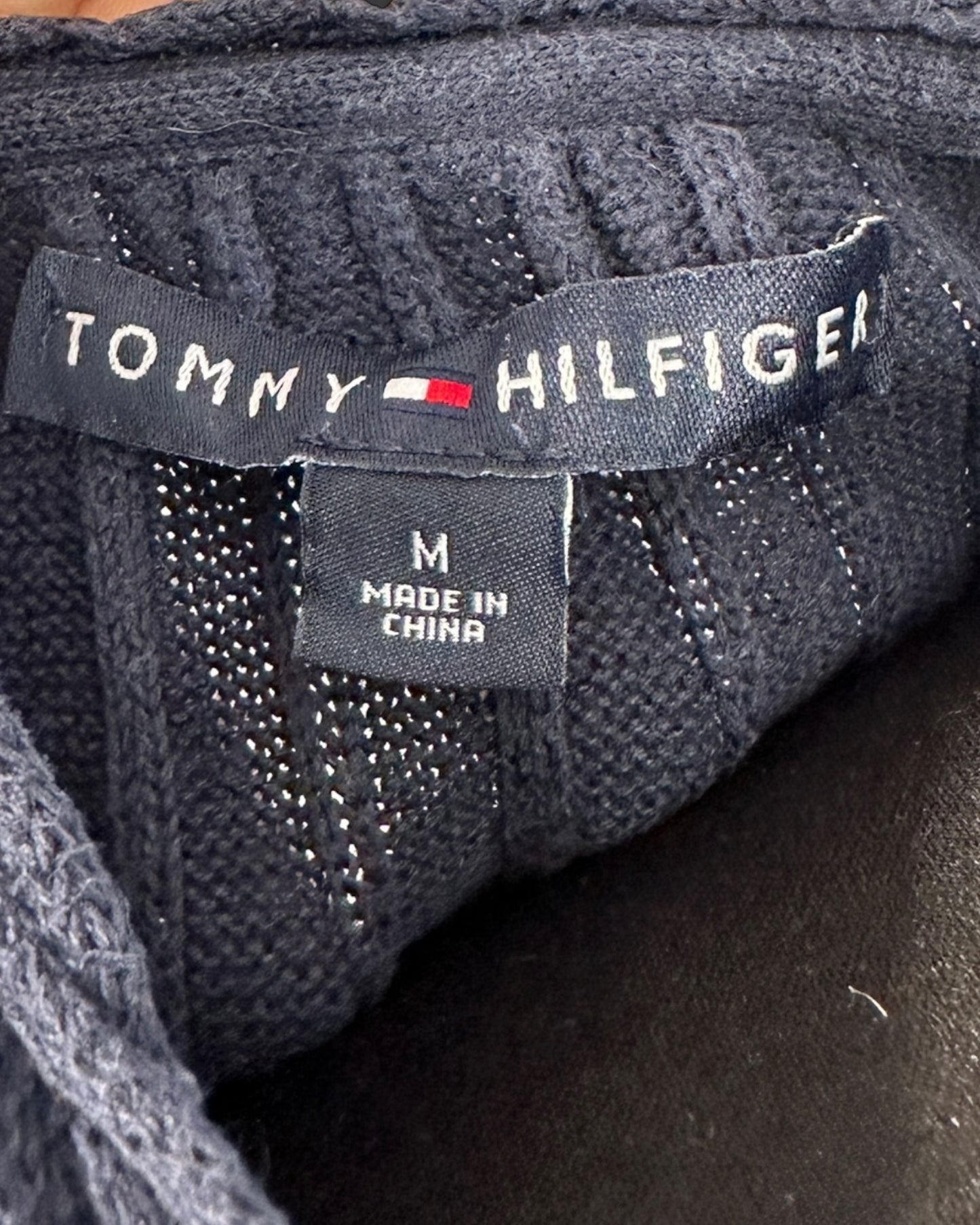Pull col V Tommy Hilfiger ( M / 38 / 10 )