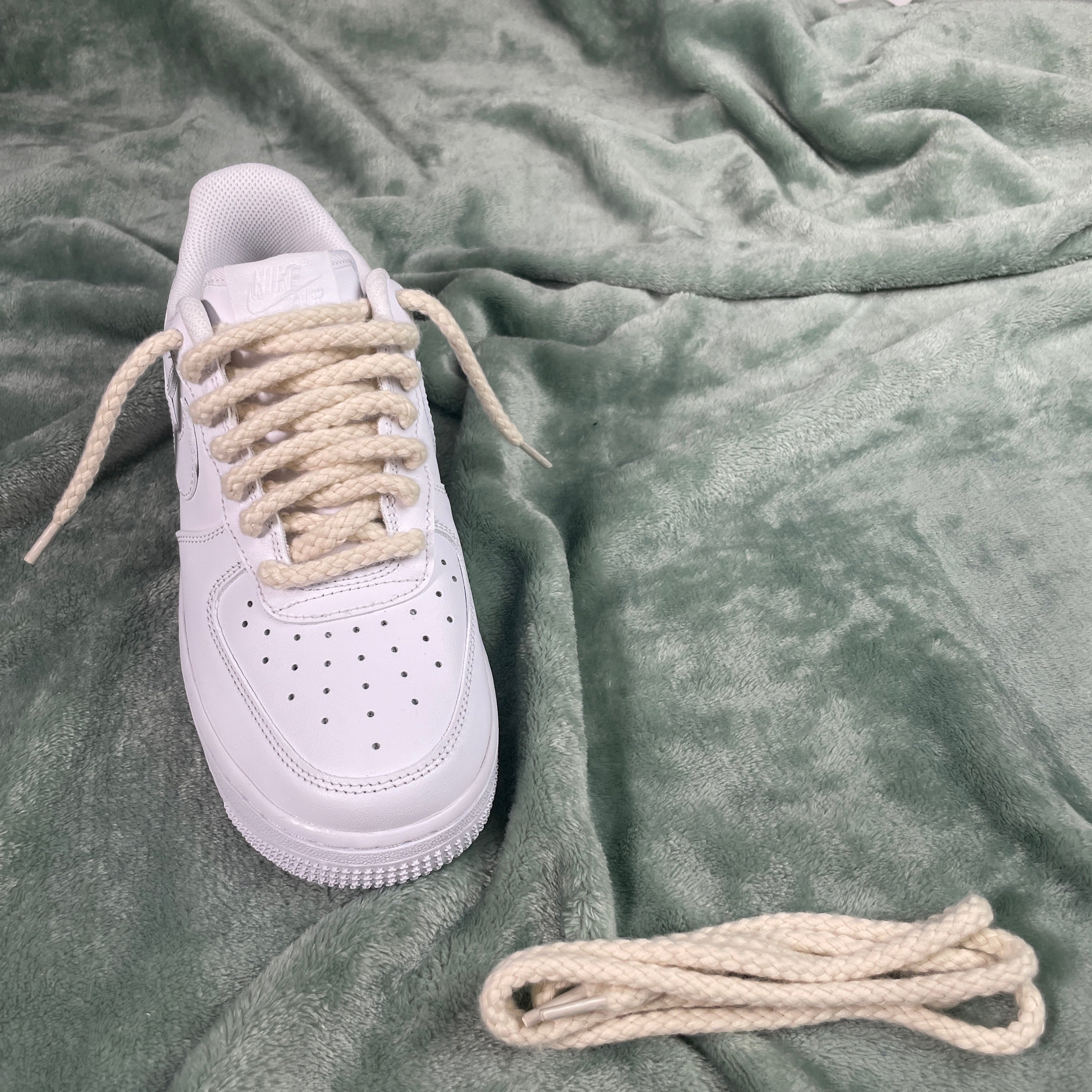 Lacets couleur online creme